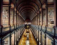 Triangulum beschikt over een goedgevulde bibliotheek Bibliotheek